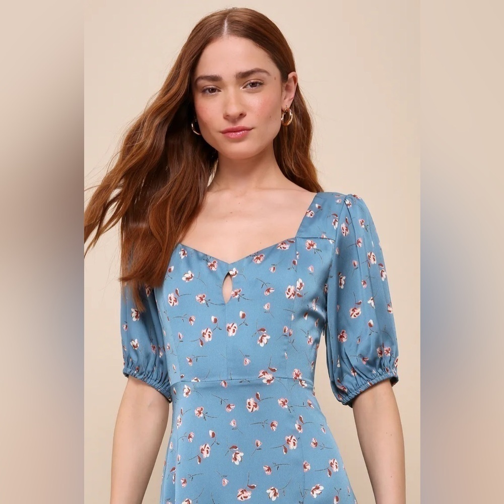 LULU’S Gorgeous Days Blue Floral Satin Puff Sleeve Midi Dress - Picture 3 of 3